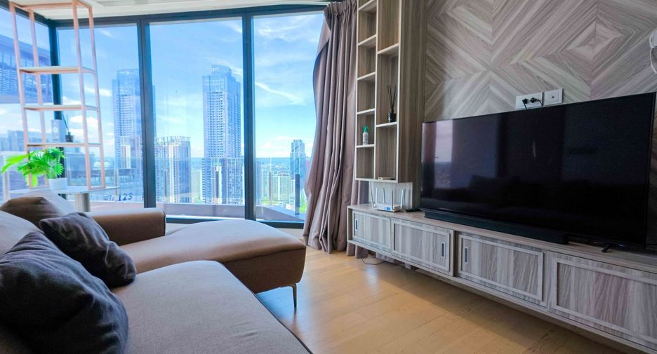 À vendre 2 chambres condo à Huai Khwang, Bangkok