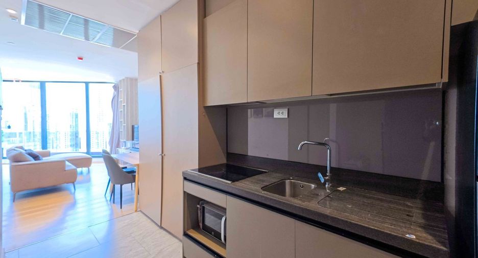 À vendre 2 chambres condo à Huai Khwang, Bangkok
