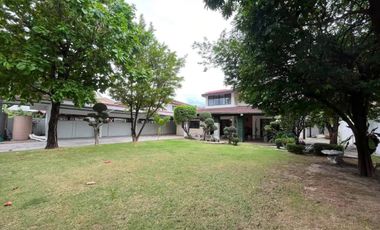 Haus zur Miete und zum Kauf mit 5 Zimmer in Suan Luang, Bangkok