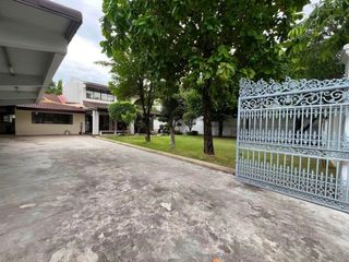 出租 和 出售 5 卧室 独立屋 在 Suan Luang, 曼谷