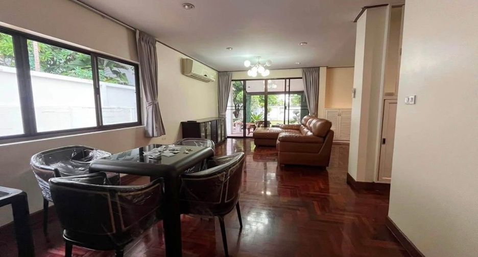 Haus zur Miete und zum Kauf mit 5 Zimmer in Suan Luang, Bangkok