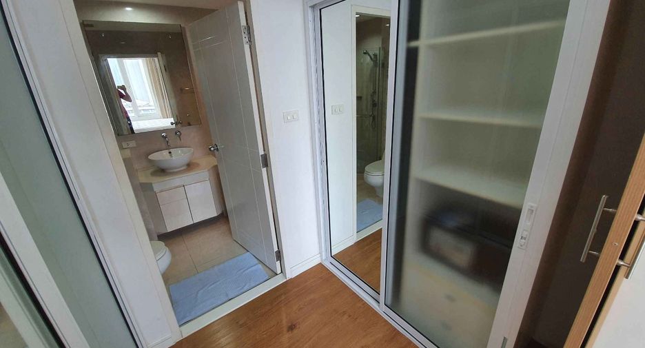 Wohnung zur Miete mit 2 Zimmer in Khlong Toei, Bangkok
