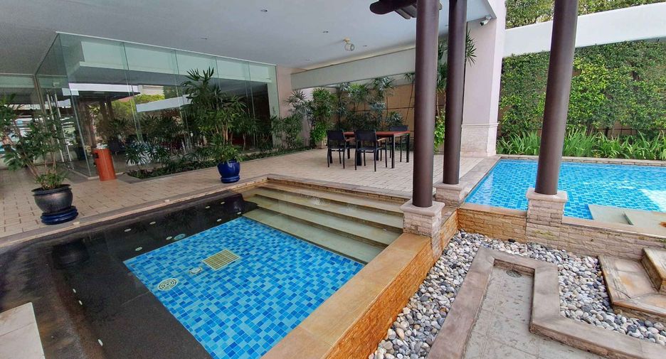Wohnung zur Miete mit 2 Zimmer in Khlong Toei, Bangkok