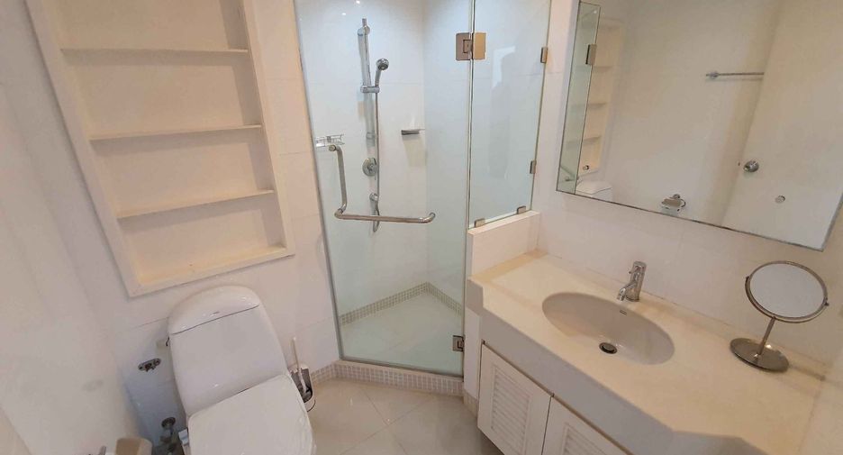 Wohnung zur Miete mit 2 Zimmer in Khlong Toei, Bangkok
