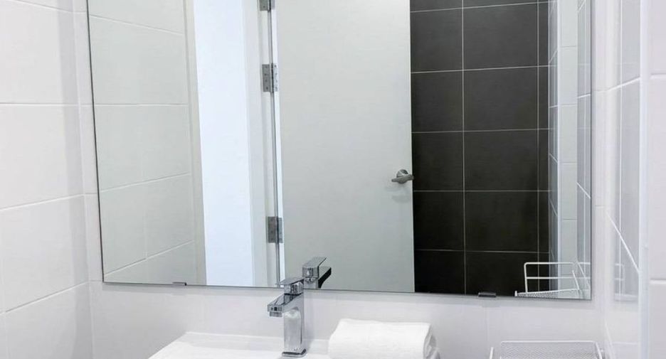 For sale 3 bedrooms townhouse in Bang Khen, Bangkok
