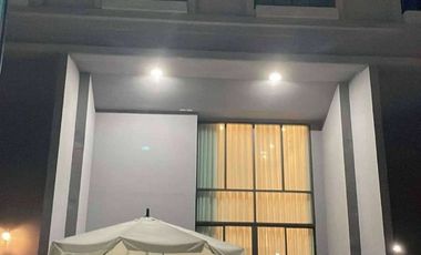 For rent 3 bedrooms townhouse in Bang Khen, Bangkok