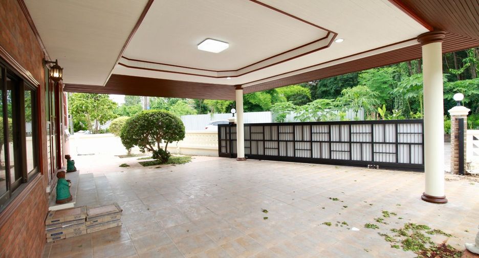 For sale 3 bedrooms house in Mueang Rayong, Rayong