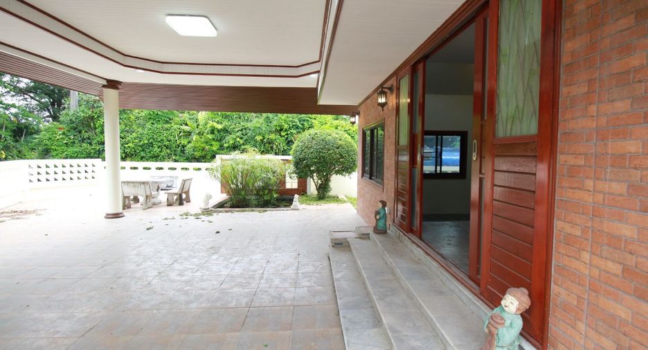 For sale 3 bedrooms house in Mueang Rayong, Rayong