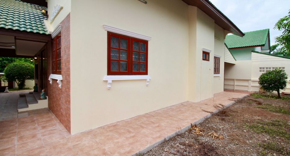For sale 3 bedrooms house in Mueang Rayong, Rayong