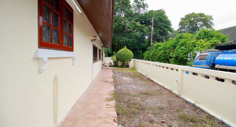 For sale 3 bedrooms house in Mueang Rayong, Rayong
