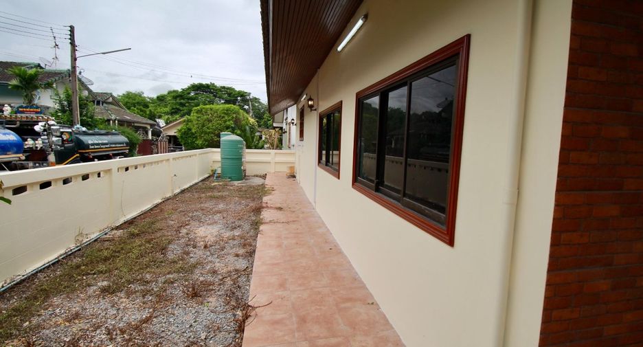 For sale 3 bedrooms house in Mueang Rayong, Rayong