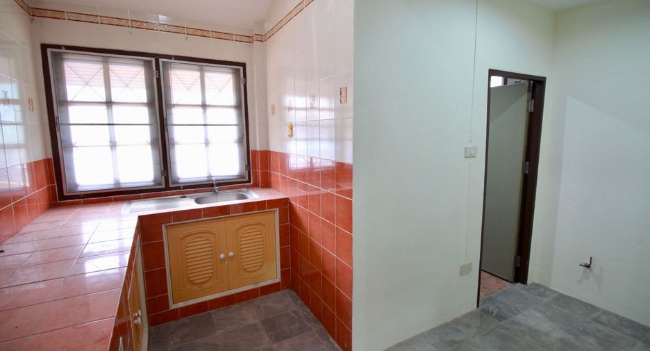 For sale 3 bedrooms house in Mueang Rayong, Rayong