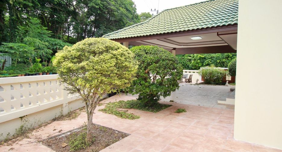 For sale 3 bedrooms house in Mueang Rayong, Rayong