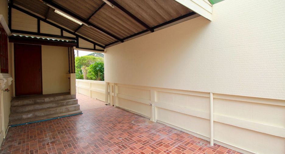 For sale 3 bedrooms house in Mueang Rayong, Rayong