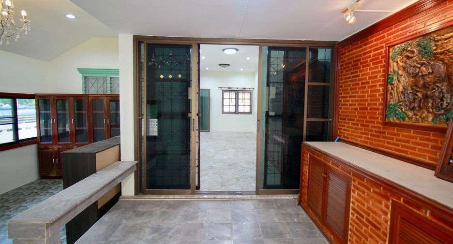 For sale 3 bedrooms house in Mueang Rayong, Rayong