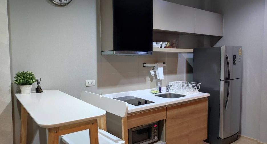 Condo en alquiler de 1 habitaciones en Phra Khanong, Bangkok