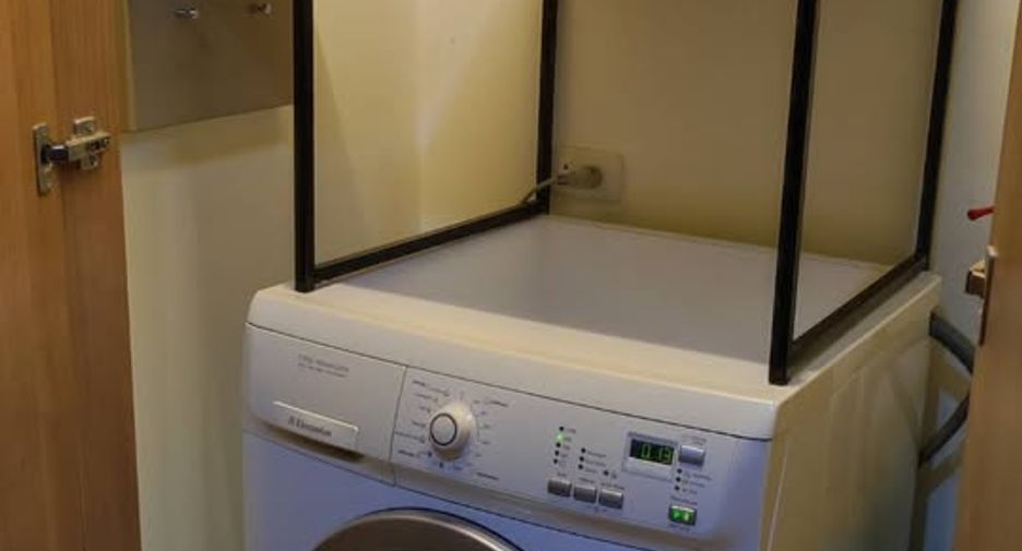 Condo en alquiler de 1 habitaciones en Phra Khanong, Bangkok