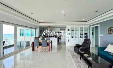 For sale 2 bedrooms condo in Pratumnak, Pattaya