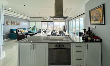 For sale 2 bedrooms condo in Pratumnak, Pattaya