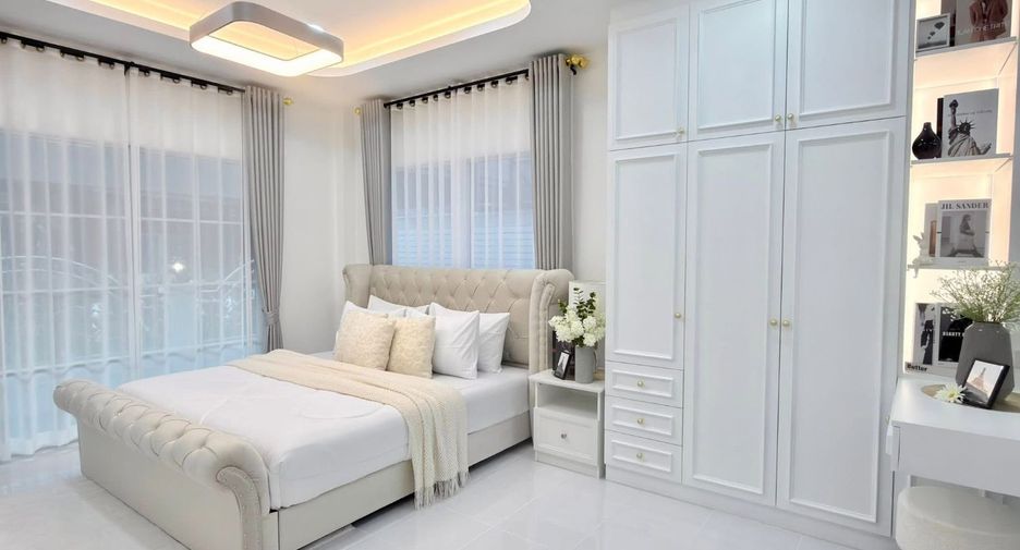For sale 2 bedrooms house in East Pattaya, Pattaya