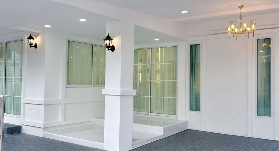 For sale 2 bedrooms house in East Pattaya, Pattaya