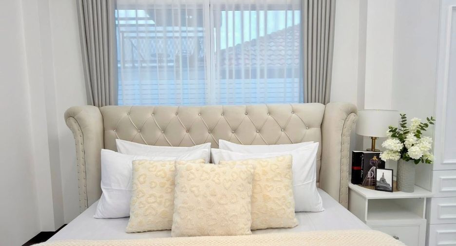 For sale 2 bedrooms house in East Pattaya, Pattaya