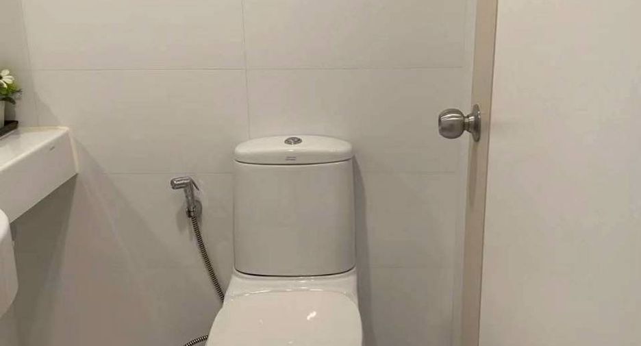 For rent and for sale 2 bedrooms condo 