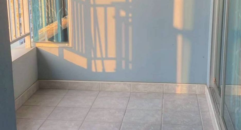 For rent and for sale 2 bedrooms condo 