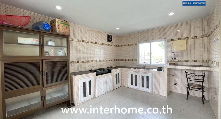 Haus zum Kauf mit 4 Zimmer in Khlong Sam Wa, Bangkok