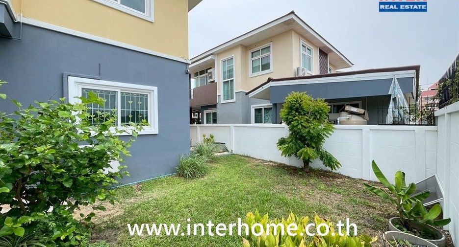 Haus zum Kauf mit 4 Zimmer in Khlong Sam Wa, Bangkok