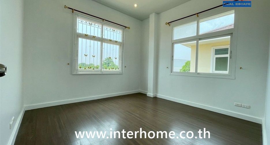 Haus zum Kauf mit 4 Zimmer in Khlong Sam Wa, Bangkok