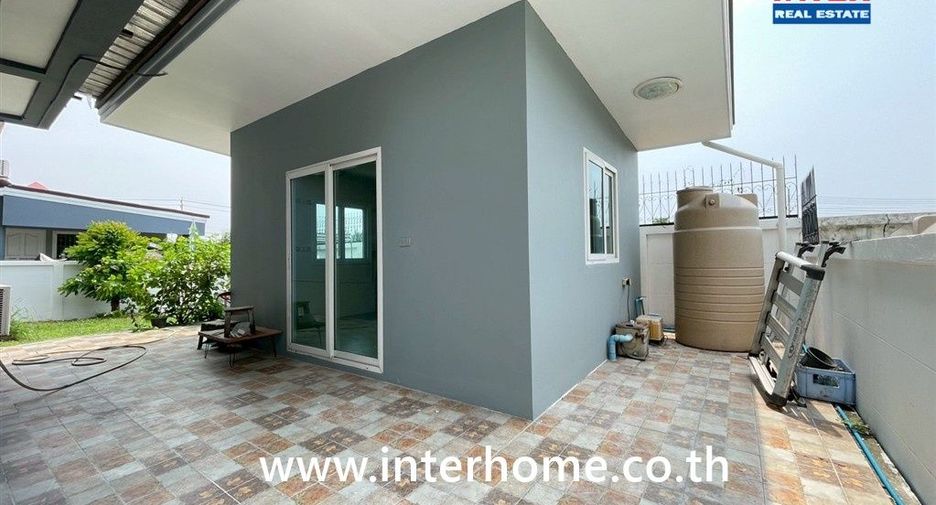 Haus zum Kauf mit 4 Zimmer in Khlong Sam Wa, Bangkok