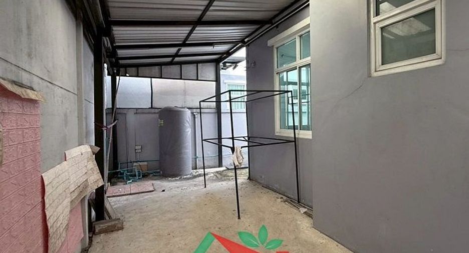 For sale 4 bedrooms house in Khlong Sam Wa, Bangkok