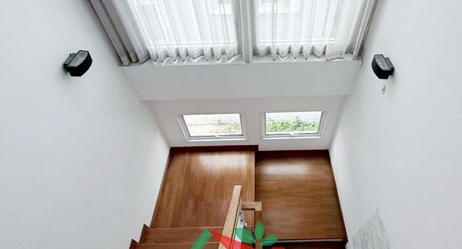 For sale 4 bedrooms house in Khlong Sam Wa, Bangkok