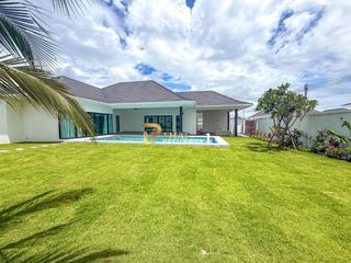 For sale 3 bedrooms villa in Hua Hin, Prachuap Khiri Khan