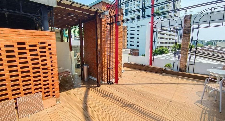 出租 商业空间 在 Khlong Toei, 曼谷