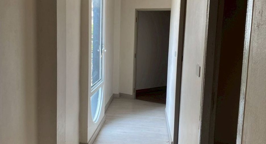 出租 商业空间 在 Khlong Toei, 曼谷