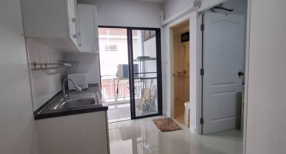 Condo en venta de 3 habitaciones en Dusit, Bangkok