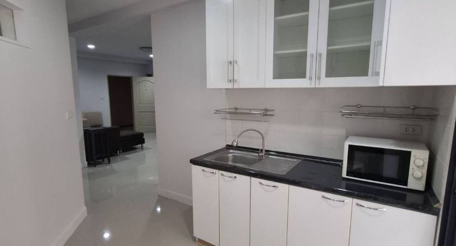 Condo en venta de 3 habitaciones en Dusit, Bangkok