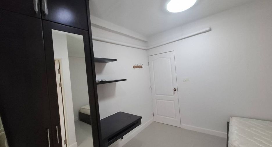Condo en venta de 3 habitaciones en Dusit, Bangkok