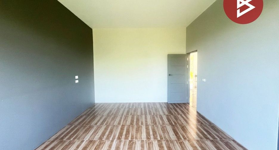For sale 6 bedrooms house in Nong Chok, Bangkok