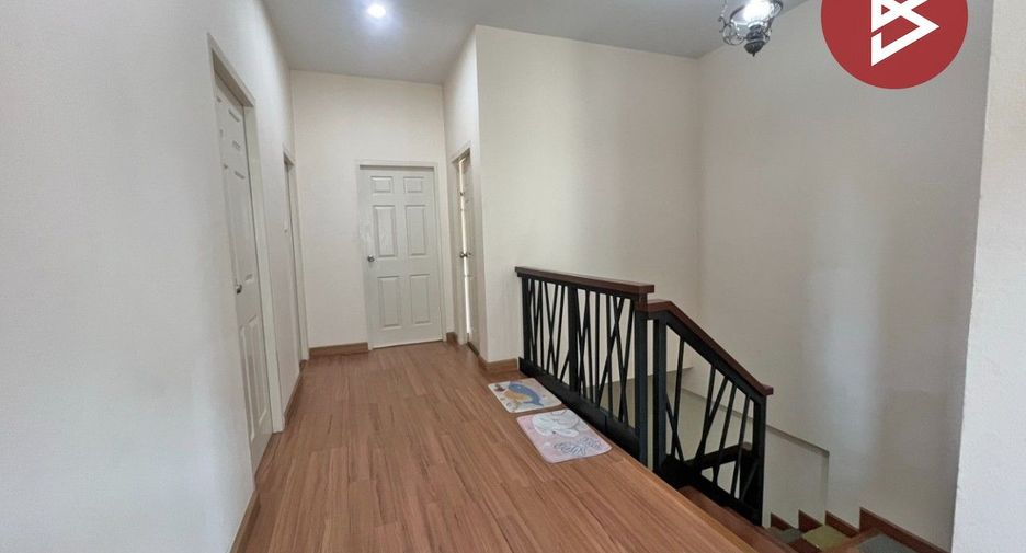 À vendre 3 chambres maison à Si Racha, Chonburi