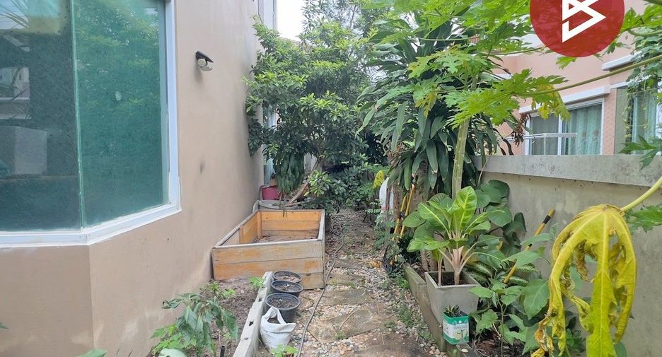 À vendre 3 chambres maison à Si Racha, Chonburi