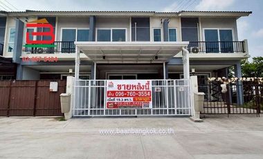 For sale 3 ベッドルーム townhouse in Lam Luk Ka, Pathum Thani