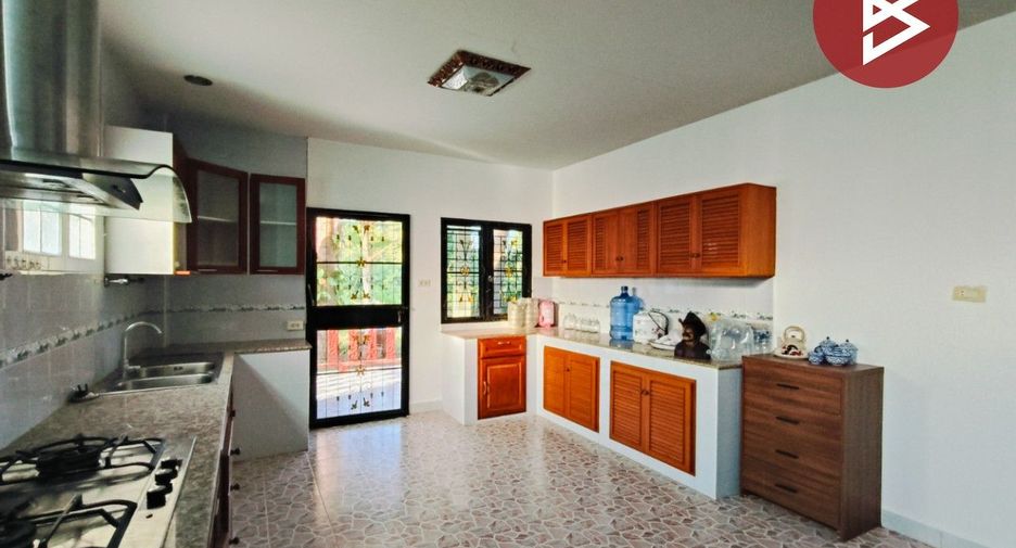 Haus zum Kauf mit 3 Zimmer in Prasat, Surin