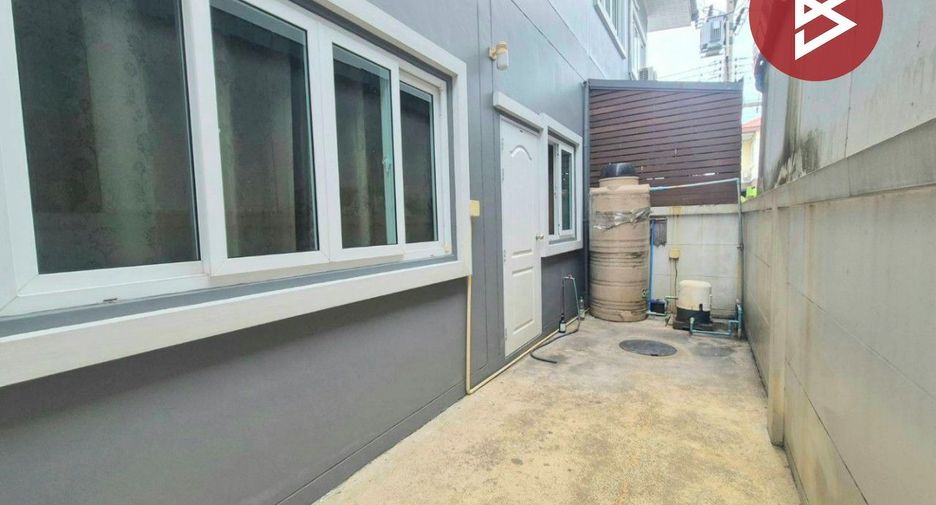 For sale 3 bedrooms townhouse in Phutthamonthon, Nakhon Pathom