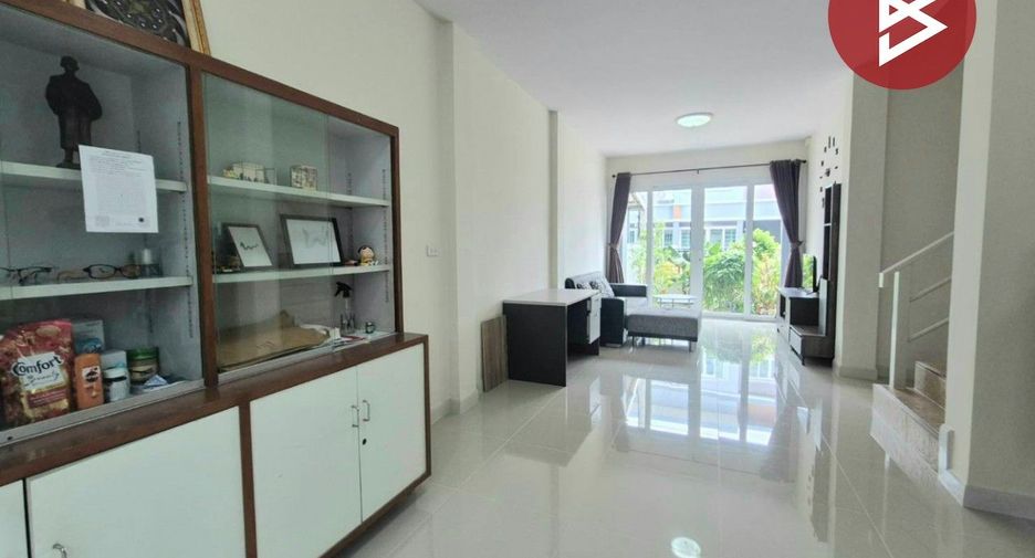 For sale 3 bedrooms townhouse in Phutthamonthon, Nakhon Pathom
