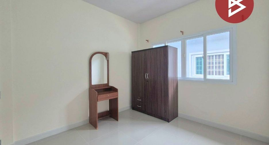 For sale 3 bedrooms townhouse in Phutthamonthon, Nakhon Pathom