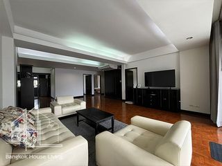 Аренда 3 спальни кондо в Щаттхана, Бангкок