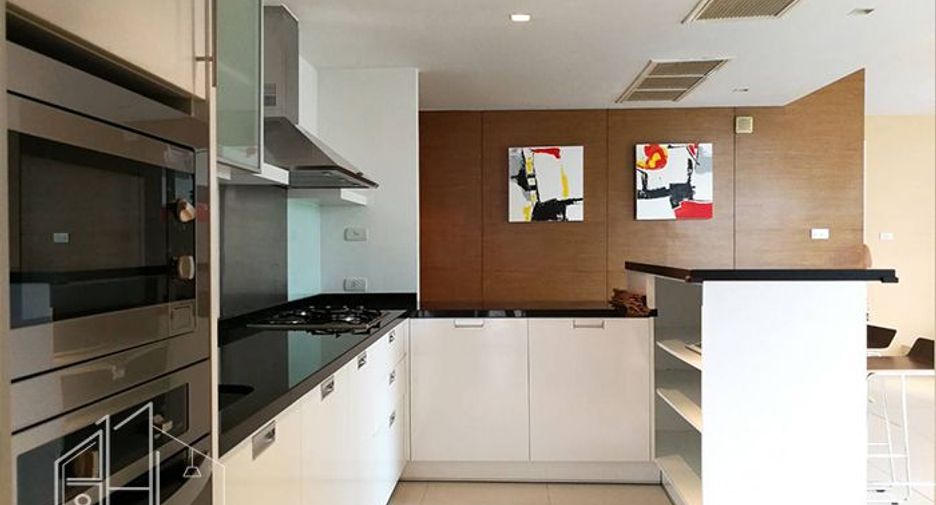 Wohnung zur Miete mit 3 Zimmer in Watthana, Bangkok